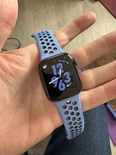 Apple Watch Series 5 GPS - 40mm - Nike version