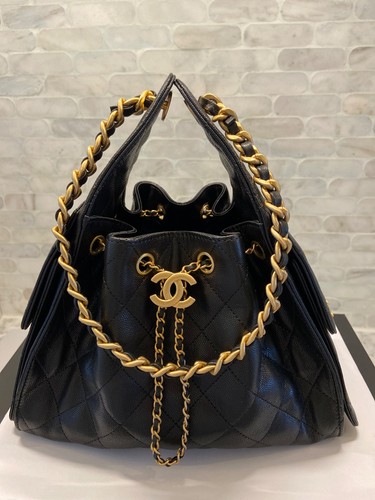 Chanel small caviar leather - chanel,