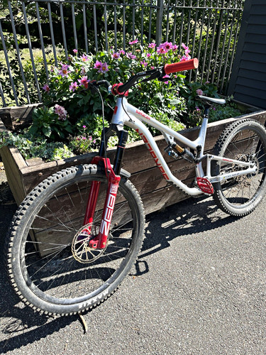 Custom saracen aerial - 1,