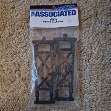 Team Associated RC10 B4 Front