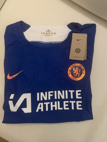 Chelsea home kit - 23/24,