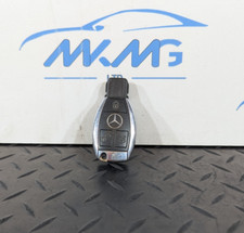 13-19 MERCEDES BENZ CLA C117 GENUINE OEM 3 BUTTON IGNITION KEY FOB A0009050039