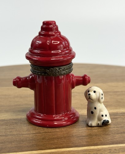 Porcelain hinged trinket box - porcelain,