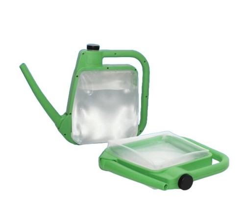 Collapsable green watering can - collapsable,