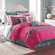 Laundry by Shelli Segal Shiva