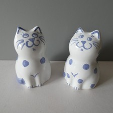 2 x Vintage Cat Figurines