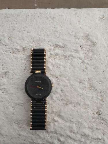 Tissot rockwatch swiss quartz - tissot,