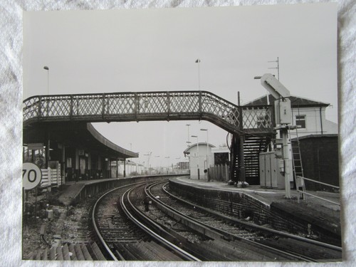D026 newhaven harbour - -,