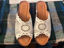 Riva ladies white leather mules size 6.5 or eu 40
