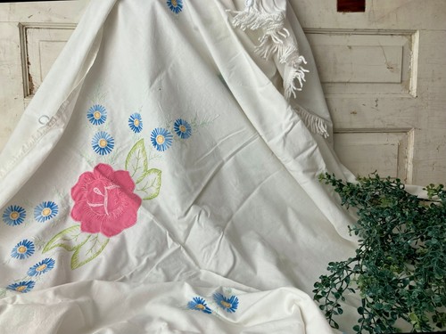 Vtg appliqued pink roses - vtg,