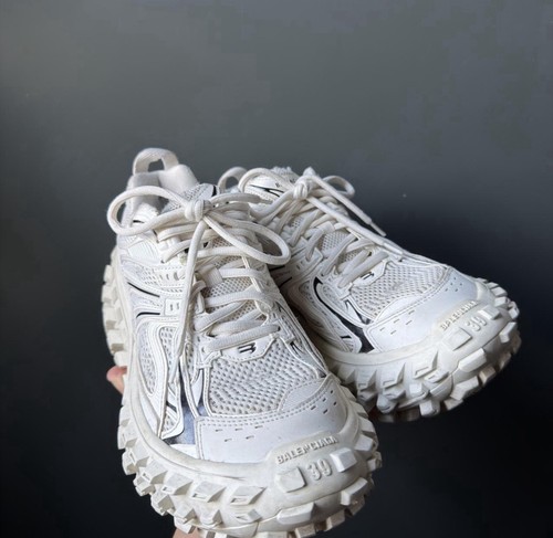 Balenciaga defender bouncer - balenciaga,