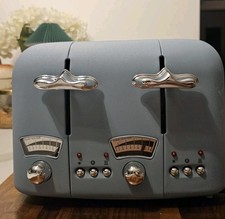 Delonghi 4 Slice Toaster Argento Flora in Blue Ex Display