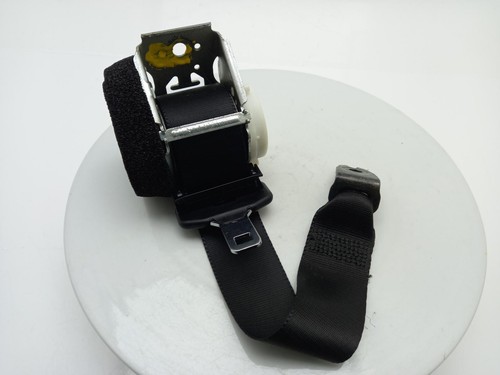 Ford focus seat belt right - ford,