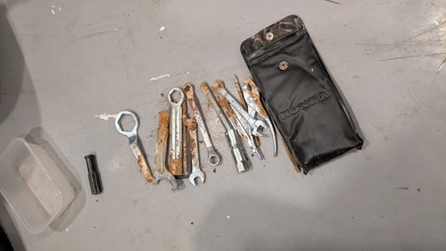 Honda cbr929 sc44 tool kit - honda,