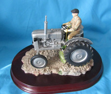 LEONARDO COUNTRY LIFE TRACTOR GREY FERGUSON AND DOG LESSER & PAVER LTD ON PLINTH