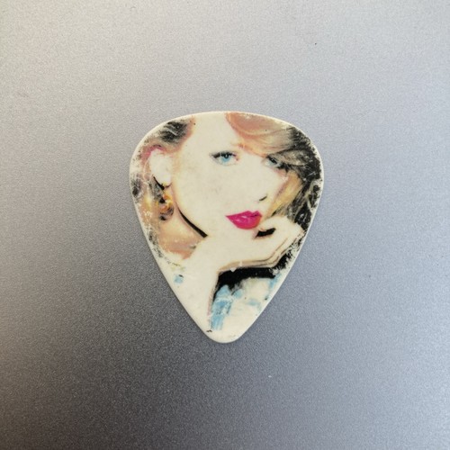 Taylor swift guitar pick - taylor,