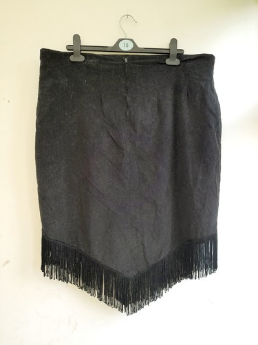 Vintage black corduroy skirt - black,