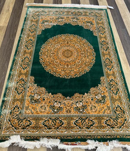 Silk feel shiny - silk-feel, rug