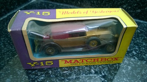 Vintage matchbox 1930 - 15,