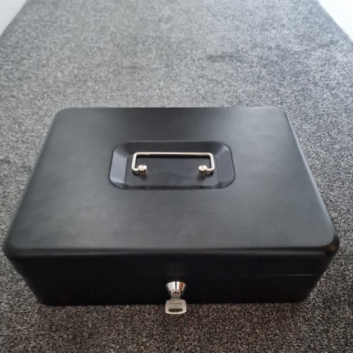 Lockable cash box with key - lockable,
