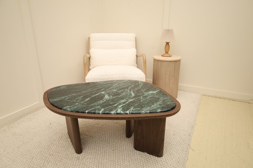 Dark wood and green - , marble