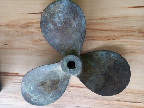 18x10 blade bronze - 3-blade,