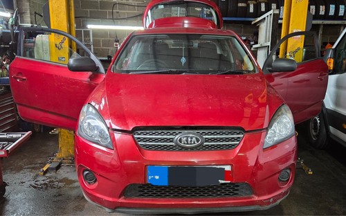 2010 kia ceed strike - 2010,
