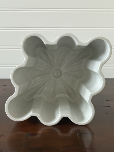 Vintage shelley england white - shelley,