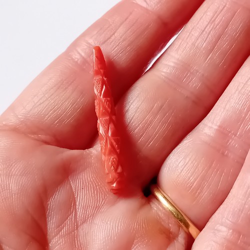Coral pendant unmounted - coral,