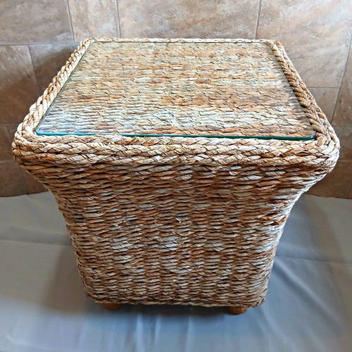 Square wicker side table - side,