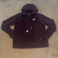 old season nike tech fleece