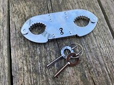 STAINLESS STEEL THUMB-CUFFS