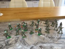 BV401: Crescent Plastic World