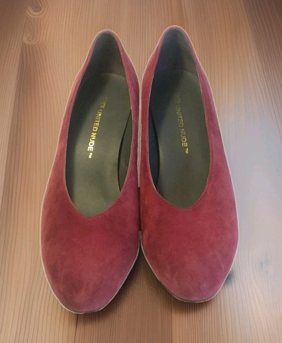 United nude size - deep, pink