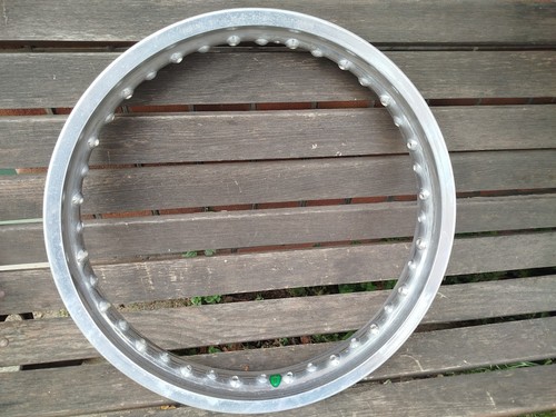 Akront wm3 40 spokes - 19",
