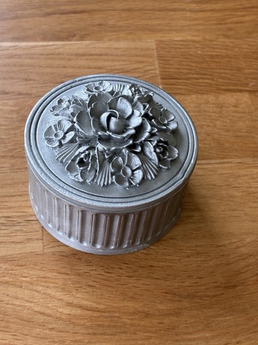 Pewter trinket box - trinket, lid