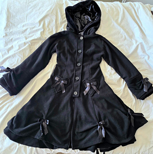 Poizen industries alice black - industries,
