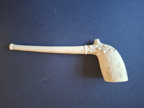Antique clay pipe - antique, pipe.