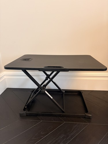 Adjustable standing desk - ,
