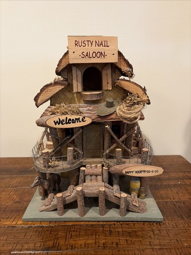 Vintage wooden bird house - wooden,