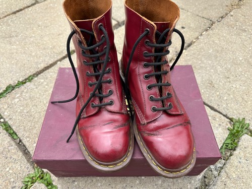 Martens made england - made,