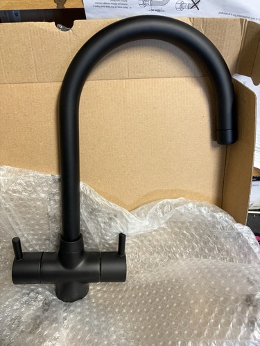 Howdens rienza monobloc matt - howdens,