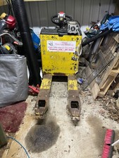 Electric pallet truck hyster
