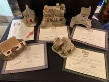 Lilliput Lane Cottages Group