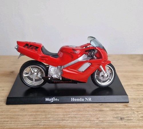 New honda 750 - 1/18, diecast