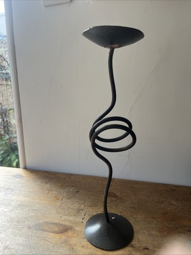 Freestanding wrought metal - freestanding,