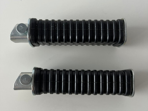 Honda z50a st70 footpegs - honda,