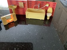 Vintage Lundby  dolls House bathroom Suite with lighted bathroom cabinet