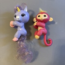 Fingerlings interactive monkey