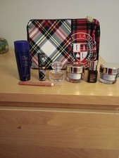 Estée Lauder Makeup/skincare